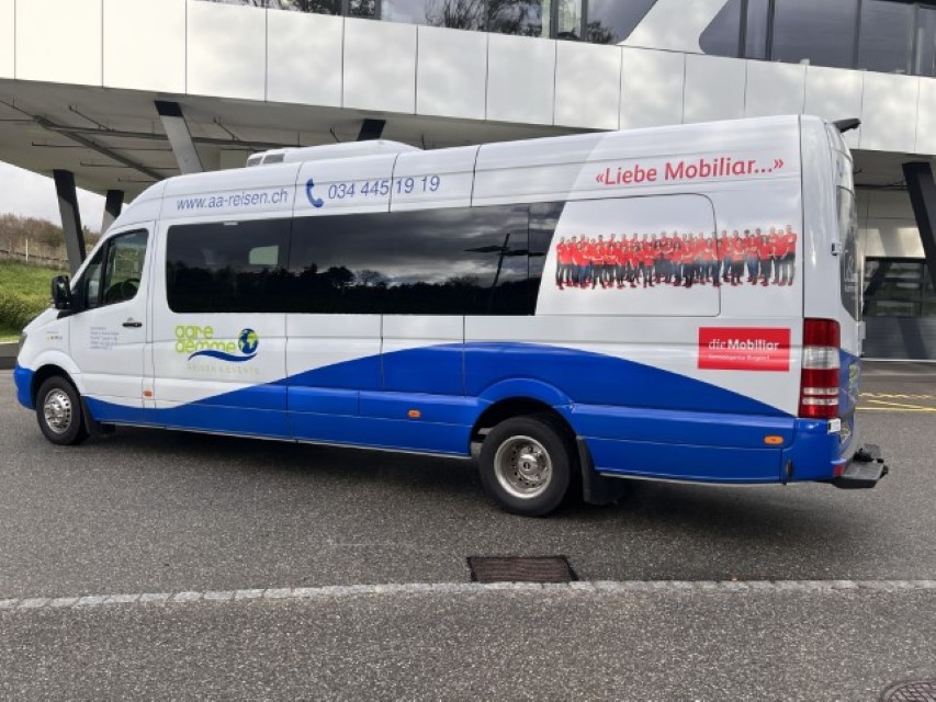 Liebe Mobiliar - Middi Kleinbsu mit VIP-Komfort