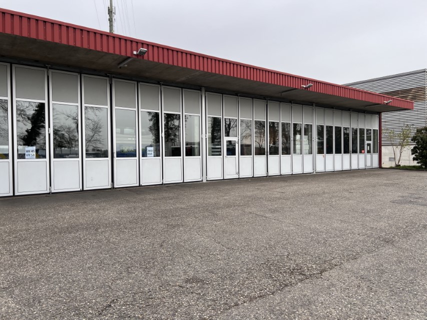 Gebäudeterminal der Middi- und Busse GAST AG