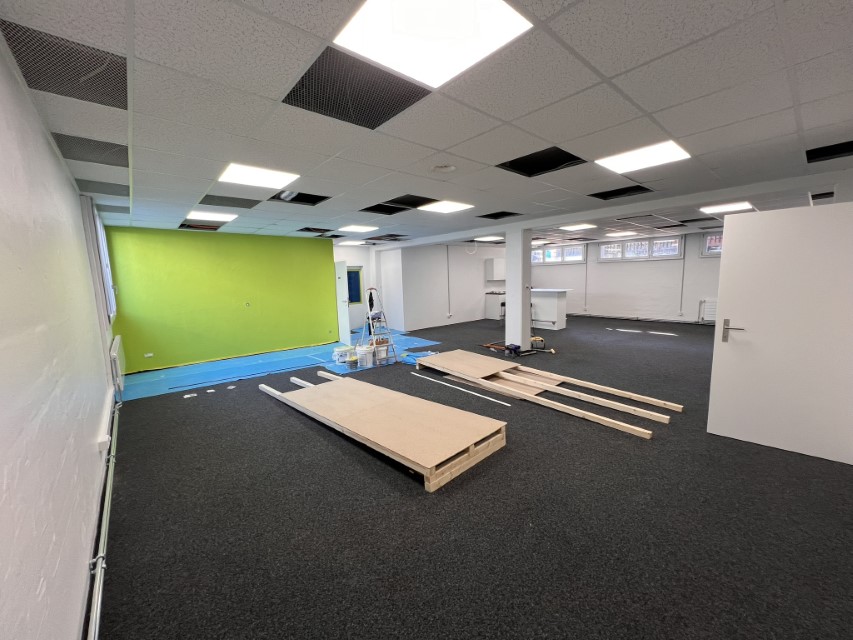 Klimatisierte Büroräumlichkeiten kurz vor Fertigstellung